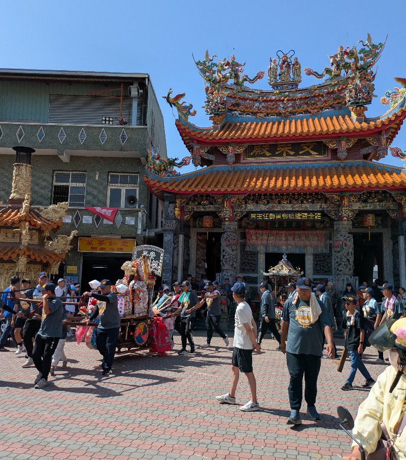 A religious pilgrimage underway in the Anping area, 26 April 2026
